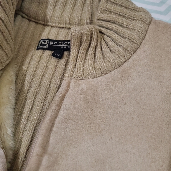 Ladies Spring/Fall Jacket - Picture 2 of 3